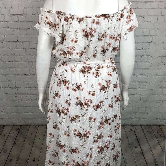 City Chic Garden Art Off Shoulder Maxi Dress 14 18 - Picture 4 of 9